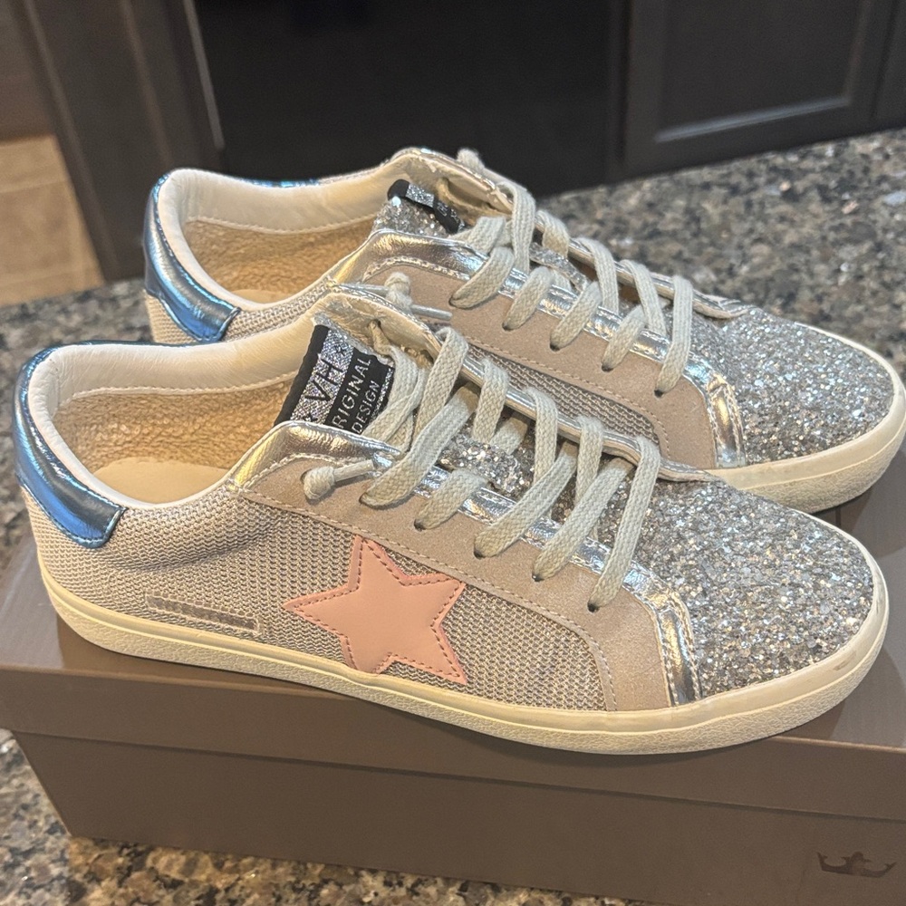 Vintage Havana Sparkling Sneakers with Pink Star Accent